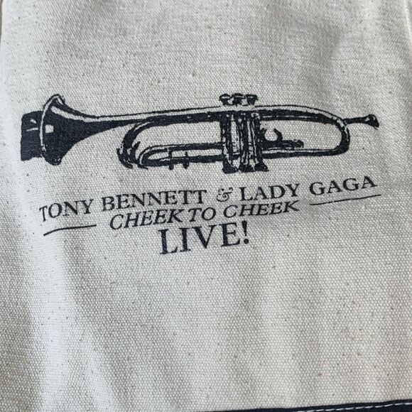 RARE Lady Gaga & Tony Bennett Large Canvas Bag Tote Cheek To Cheek LIVE VIP M&G - Picture 12 of 12